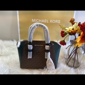 New Ciara Michael Kors purse